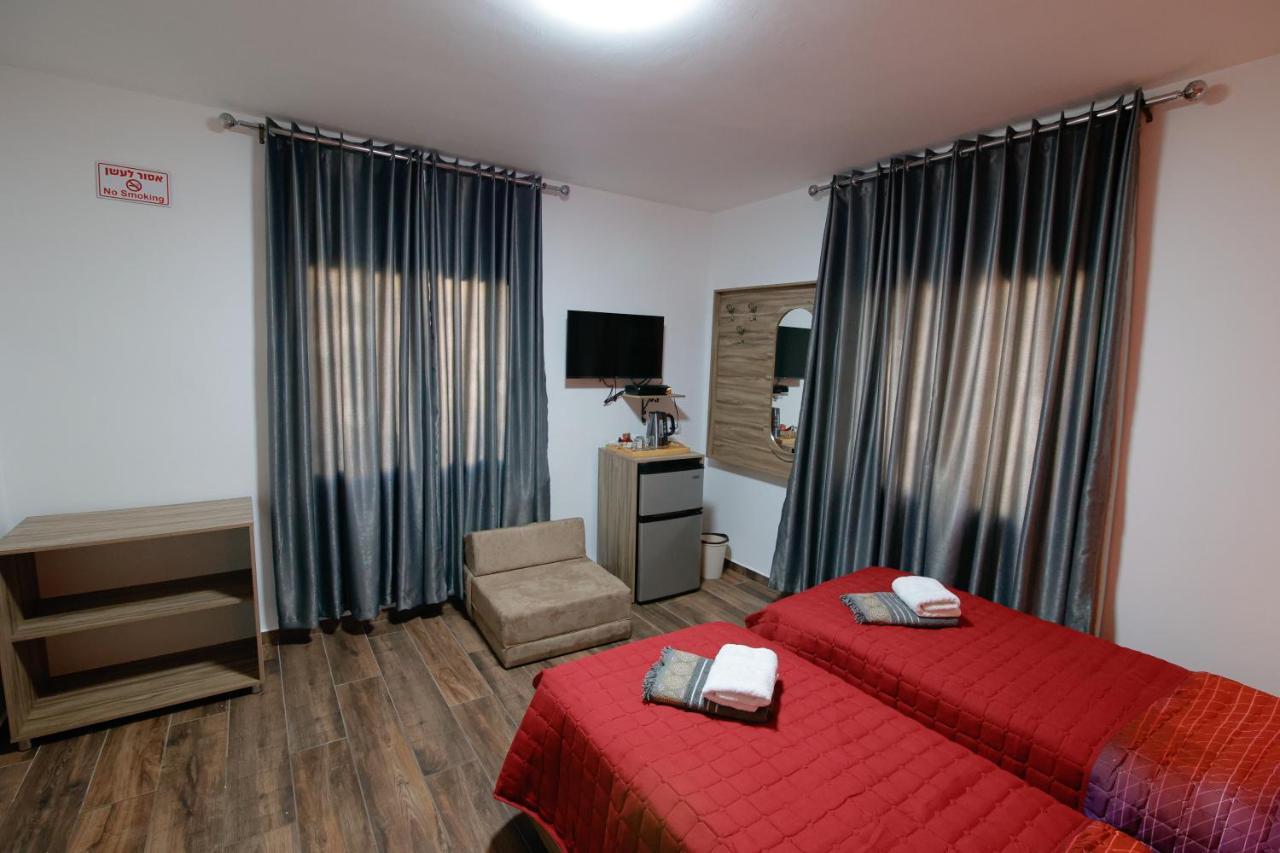 Louis Guesthouse Nazareth Esterno foto