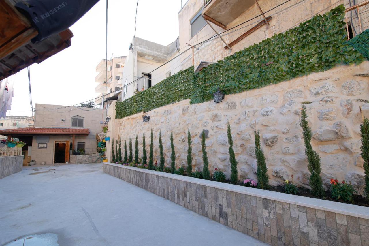 Louis Guesthouse Nazareth Esterno foto